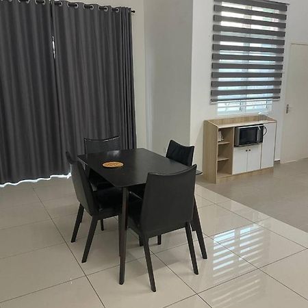 Bungalow Homestay Jasin Perdana Екстериор снимка