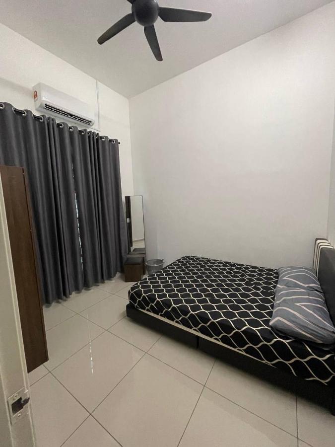 Bungalow Homestay Jasin Perdana Екстериор снимка