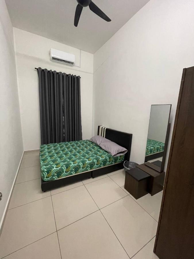 Bungalow Homestay Jasin Perdana Екстериор снимка