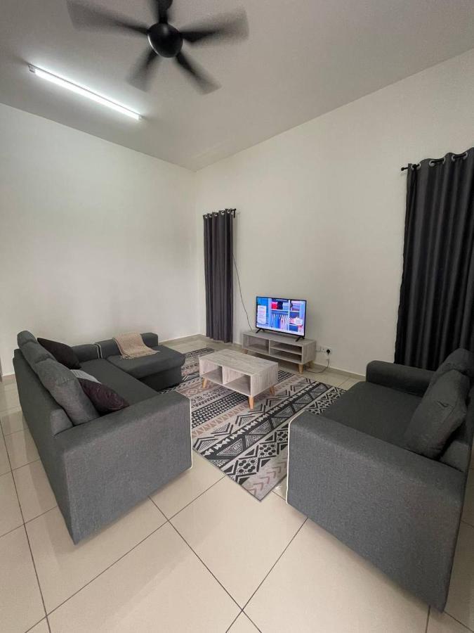 Bungalow Homestay Jasin Perdana Екстериор снимка